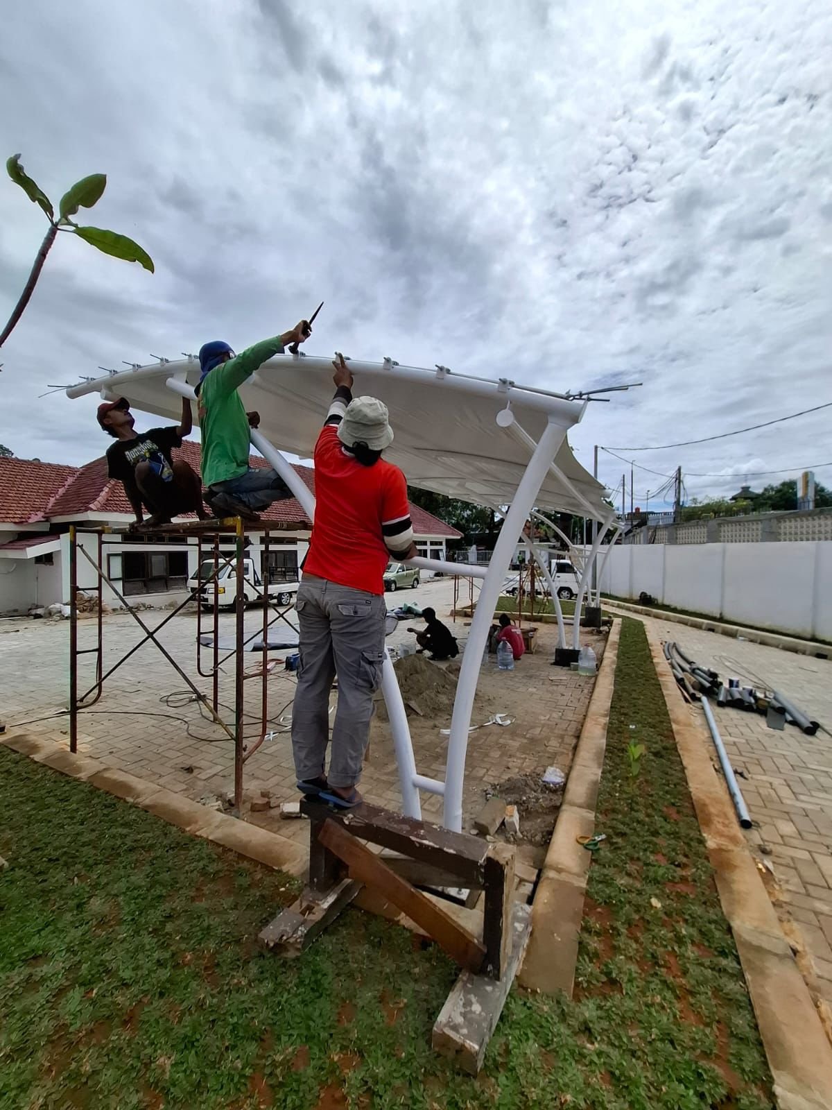 Jasa Pemasangan Kanopi Membran Surabaya